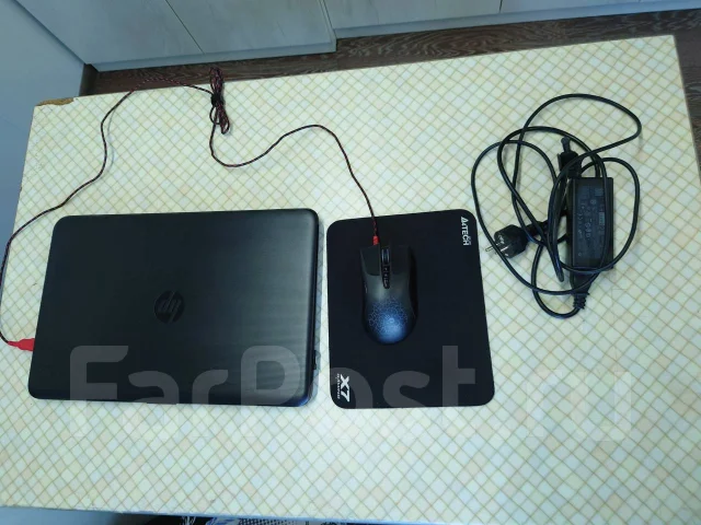HP 15. 15.6", 2,6����, ��� 8 ��, ���� 500���, WiFi: 1, Bluetooth: 1, ����������� �� 4��. ����