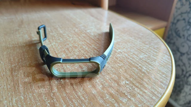 Xiaomi Mi Band 6 ����