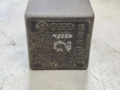 ���� ������ �� Audi 90 (B3) 111953227D 111953227D ����