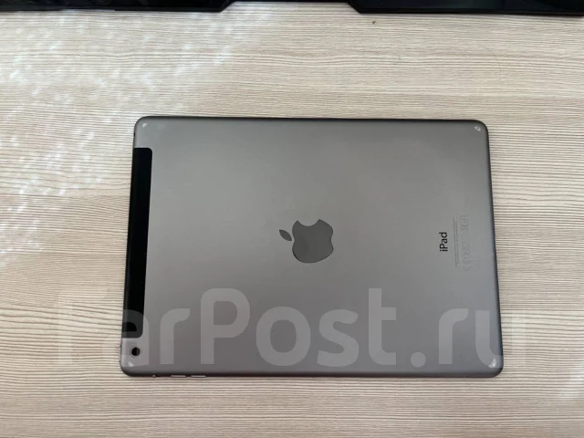 Apple iPad Air. 9.7 ������, ������ 64 �� ����