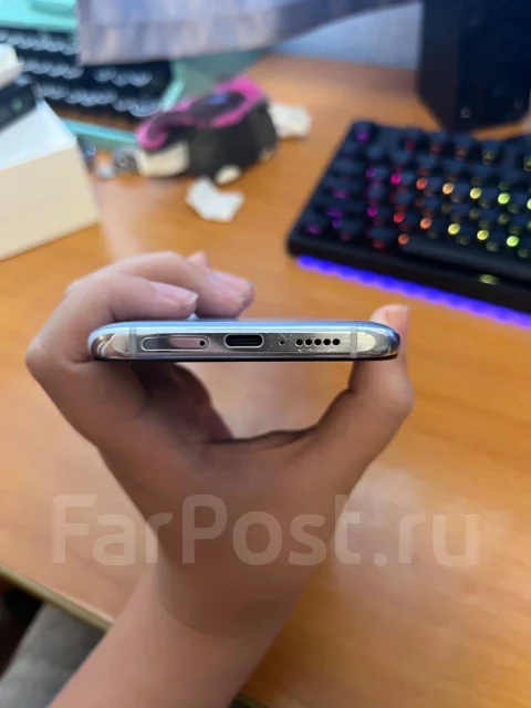 Xiaomi Mi 10T. �/�, 128 ��, �����������, 5G, Dual-SIM, NFC ����