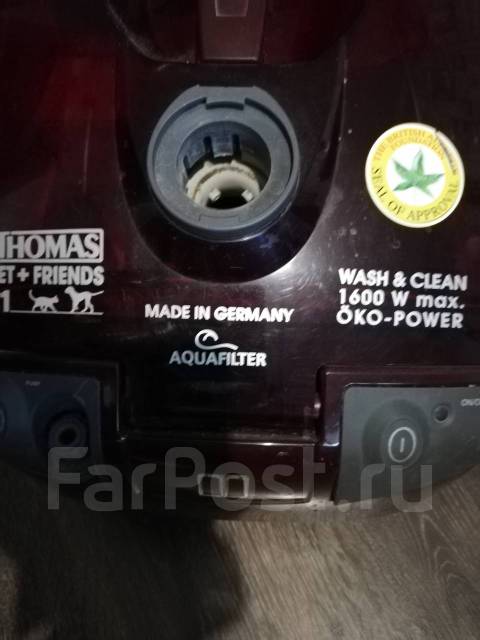 Продам пылесос моющий Tomas, б/у, в наличии. Цена: 3 000₽ во Владивостоке