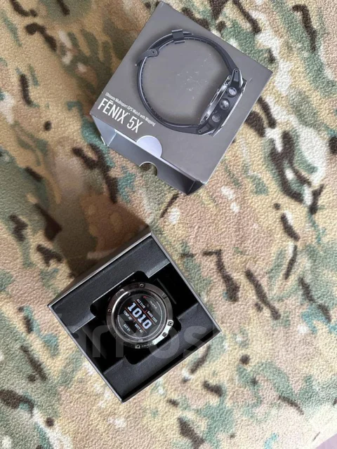 Garmin Fenix 5X. GPS, IP68 ����