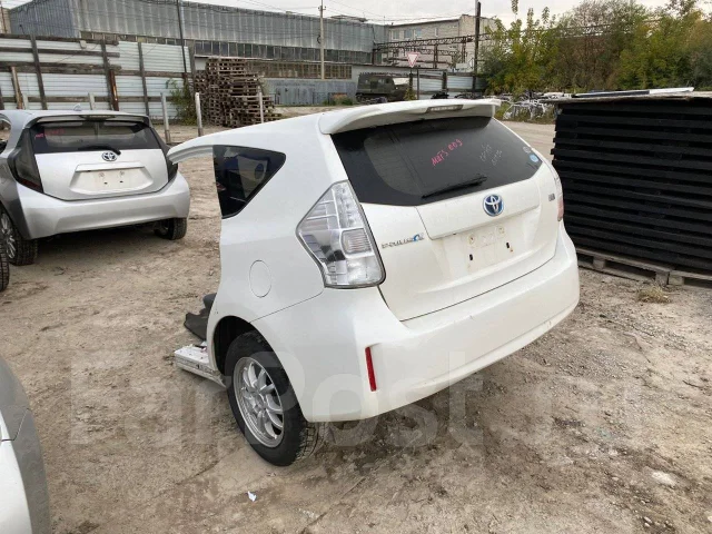 Toyota Prius a. ZVW41, 2ZRFXE ����