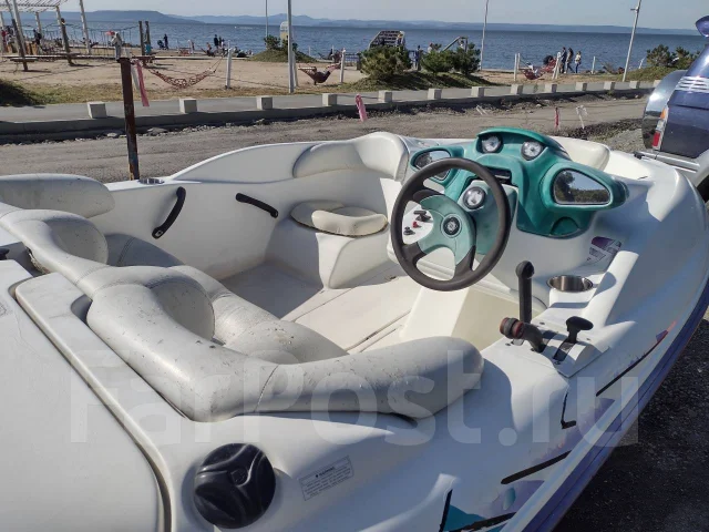 BRP Sea-Doo Challenger. 2000 ���, ����� 5��., ��������� ������������, 110��.�., ������ ����