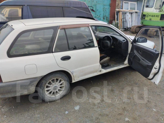 Mitsubishi Libero. CB1V0701725, 4G13 ����
