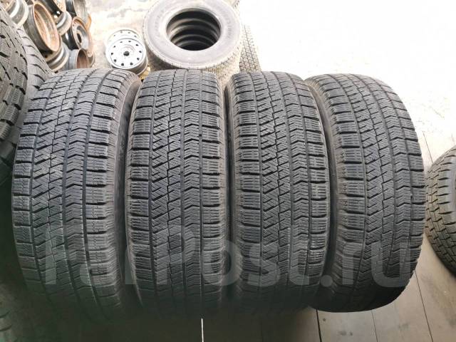 Bridgestone Blizzak VRX2, 205/65R16, 16