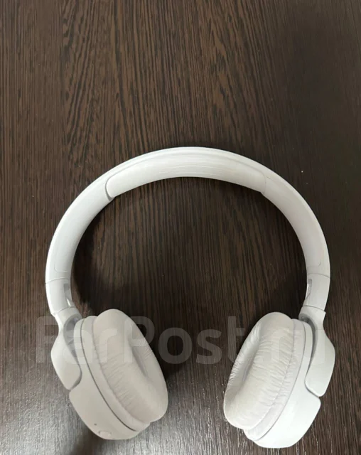 JBL Tune 570BT ����