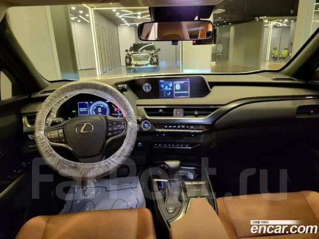 Lexus UX250h. �������, ��������, 2.0 (148��.�.), ������, 36����. ��, �/�, ��� ���. ��� ����� �� ������� ����