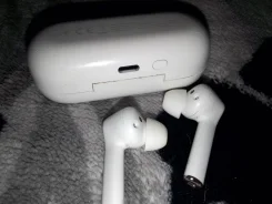������ �������� Honor Magic Earbuds ����