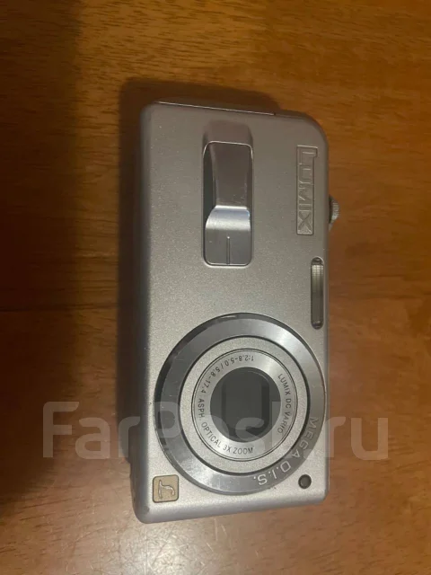 Panasonic Lumix DMC-LS2 ����