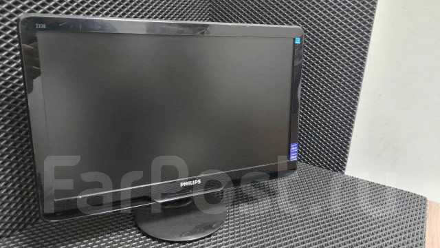 Philips. 21.5" ����