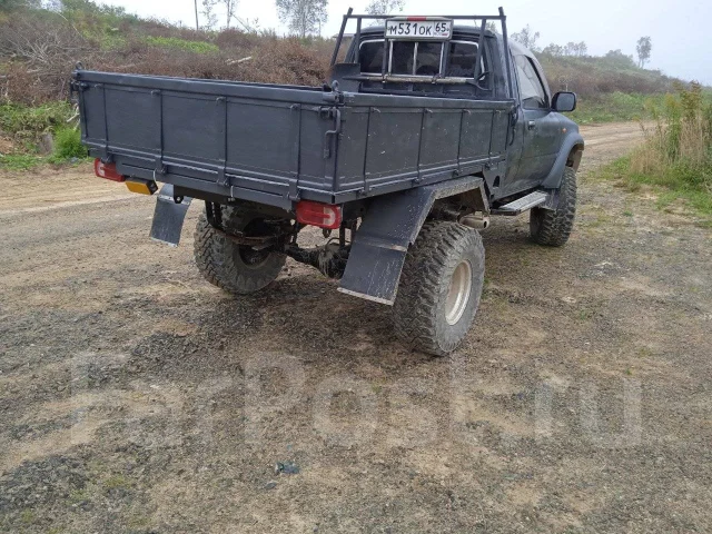 Toyota Hilux Pick Up. LN106, 3L ����