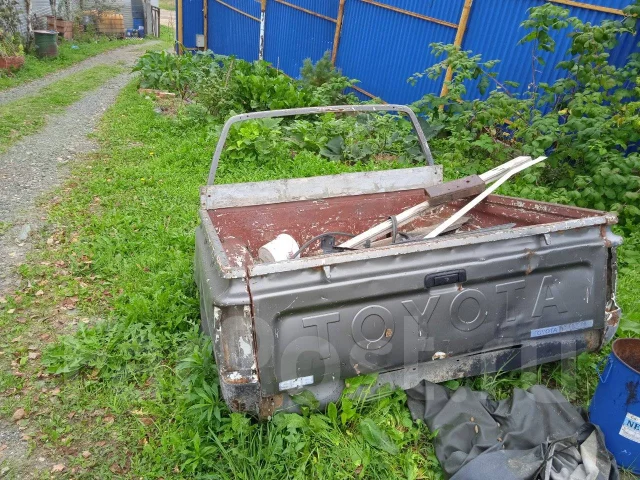 Toyota Hilux Pick Up. LN106, 3L ����