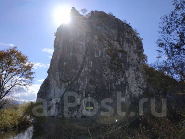 Скала три монаха новый свет