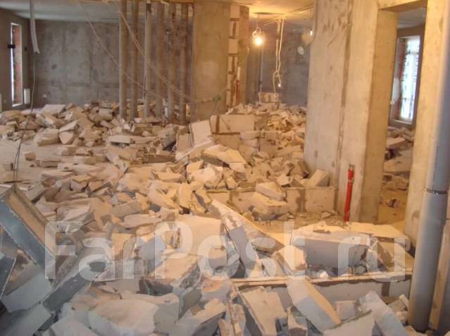 Демонтаж стены перегородки плитки полов штукатурки стяжки Сантехкабины ...