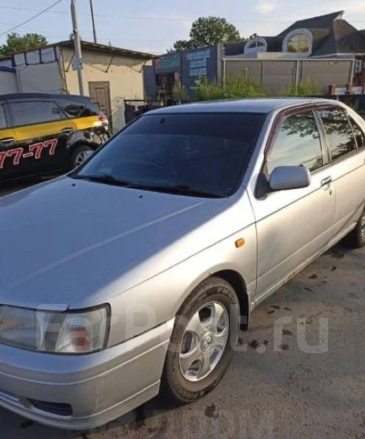 Nissan Bluebird. �������, ��������, 0.1 (125��.�.), ������, 250 000����. �� ����