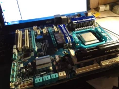 Socket AM3 ����