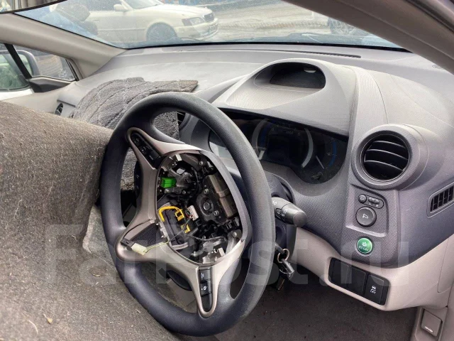 Honda Insight. ZE2, LDA ����
