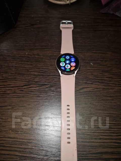 Samsung Galaxy Watch3. GPS, NFC, IP67, IP68 ����