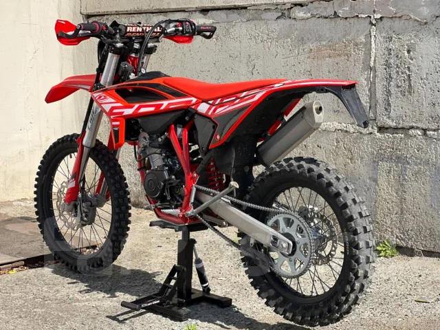 Beta. 125����. ��., ��������, ��� ���, ������ �� �� ����