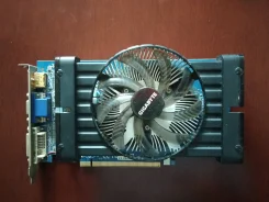 Radeon HD 6670 ����