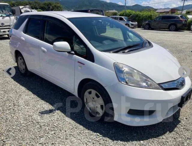 Honda Fit Shuttle. GP2, LDA ����