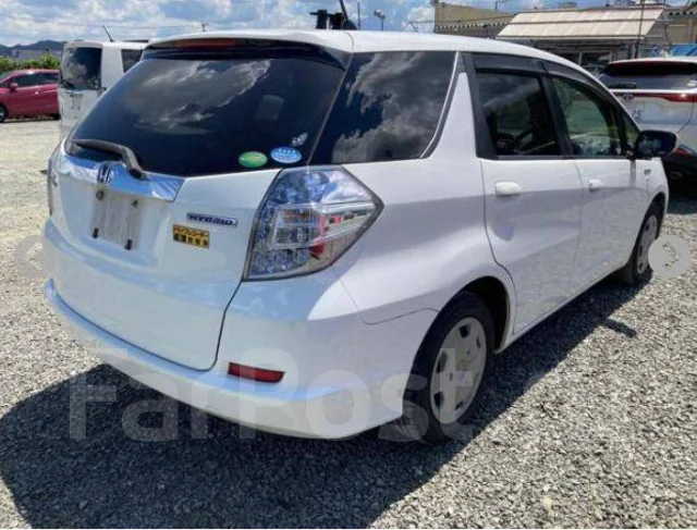 Honda Fit Shuttle. GP2, LDA ����