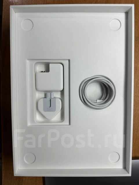 Apple MacBook Air 13 2020. 13", 2����, ��� 8 ��, ���� 256���, WiFi: 1, Bluetooth: 1, ����������� �� 50��. ����
