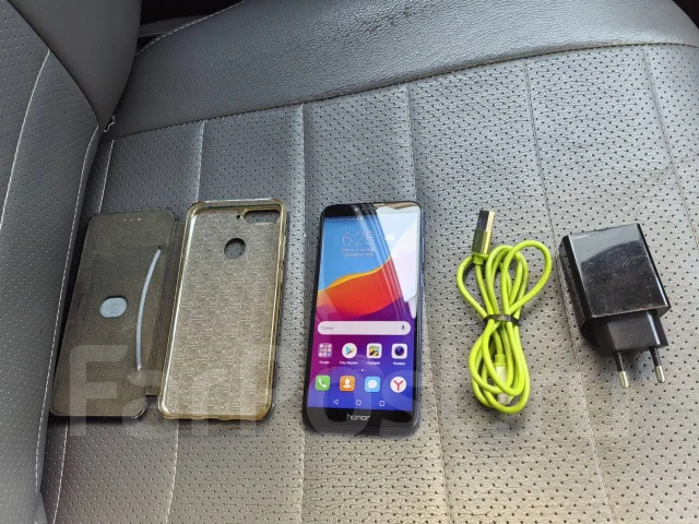 Honor 7C. �/�, 32 ��, �����, 4G LTE ����