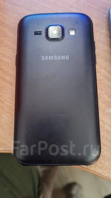 Samsung Galaxy J1 2016. �/�, 8 ��, ������ ����