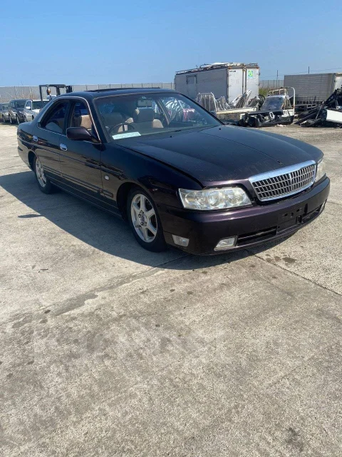 Nissan Laurel. GC35, RB25DE ����