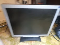 BenQ. 17", ���������� �� (LCD, LED, QLED) ����