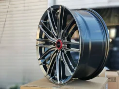Vossen VFS-4. 8.0x18", 5x100, ET35, �� 73,1���. ��� ����� �� ������ ����