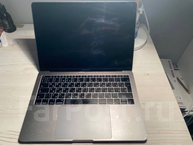 Apple MacBook Pro 13 2017 Mid MPXQ2. 13.3", 2,3����, ��� 8 ��, ���� 128���, WiFi: 1, Bluetooth: 1 ����