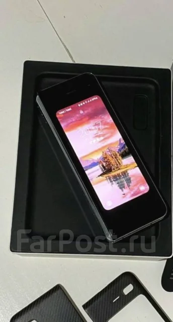 Samsung Galaxy Z Fold3 5G. �/�, 512 ��, �����������, 5G ����