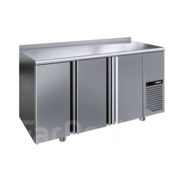 Холодильное оборудование, б/у, в наличии. Цена: 6 000₽ во Владивостоке