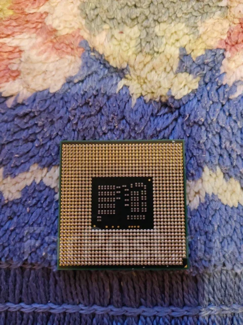 Intel Pentium P6100 ����