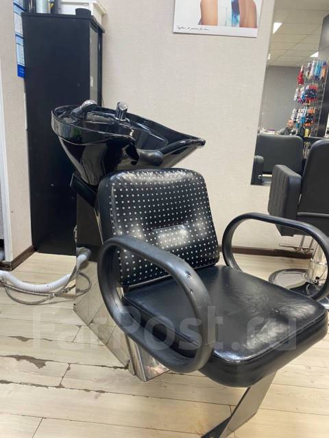 Продам парикмахерскую мойку, б/у, в наличии. Цена: 7 500₽ во Владивостоке