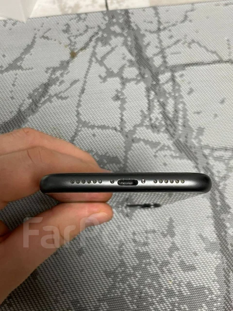Apple iPhone 11. �/�, 128 ��, ������ ����