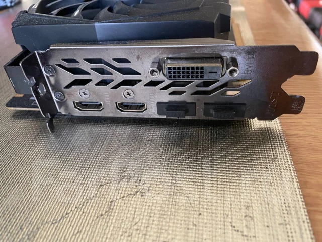 GeForce GTX 1080 Ti ����