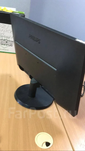 Philips. 21.5", ���������� �� (LCD, LED, QLED) ����