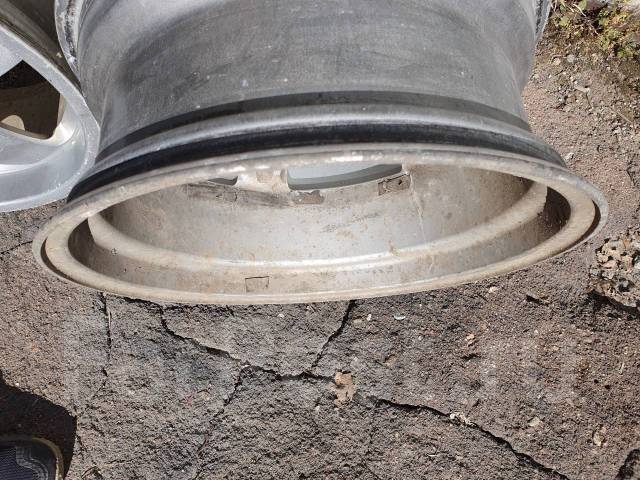 Bridgestone. 7.0x16", 5x100, 5x110, ET48,  66,1. 