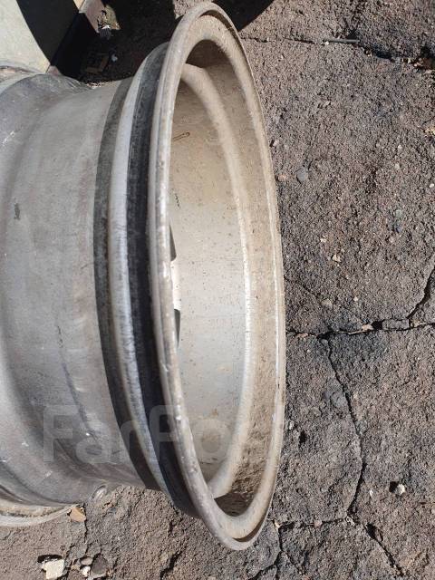 Bridgestone. 7.0x16", 5x100, 5x110, ET48,  66,1. 