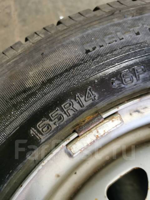 Продам резину, 14", 1 шт, 165 мм, 80 %, диагональный, 165/14, Dunlop ...