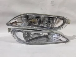 ���� ��������������� ���� �� �������� Toyta Camry ACV30 MCV30 1������ 81220aa011 ����