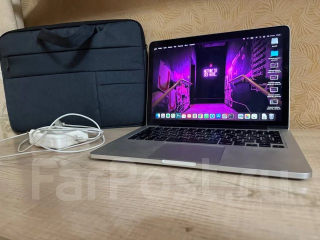 MacBook Pro 13.3  2020  - M1 De Apple Con CPU De 8 Núcleos Y GPU De 8 Nucleos 16gb Ram Ssd 512gb Qwerty Ingles