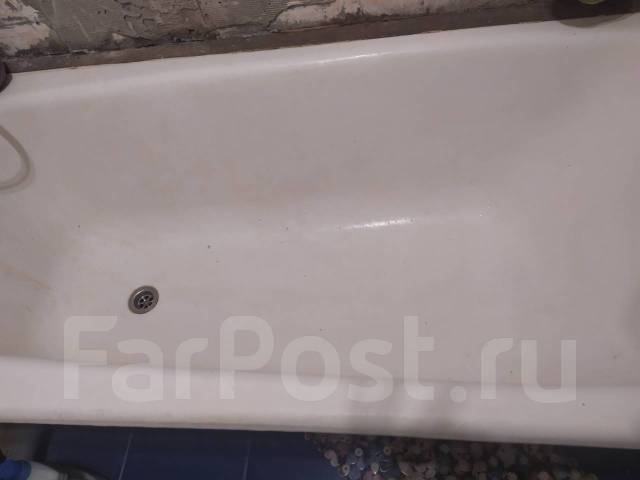 Продам чугунную ванну, самовывоз, в наличии. Цена: 1 000₽ во Владивостоке
