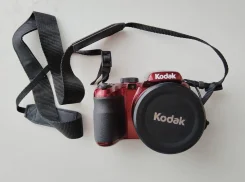 Kodak PIXPRO AZ421. 20 � ����� ��, ���: 14� � ����� ����