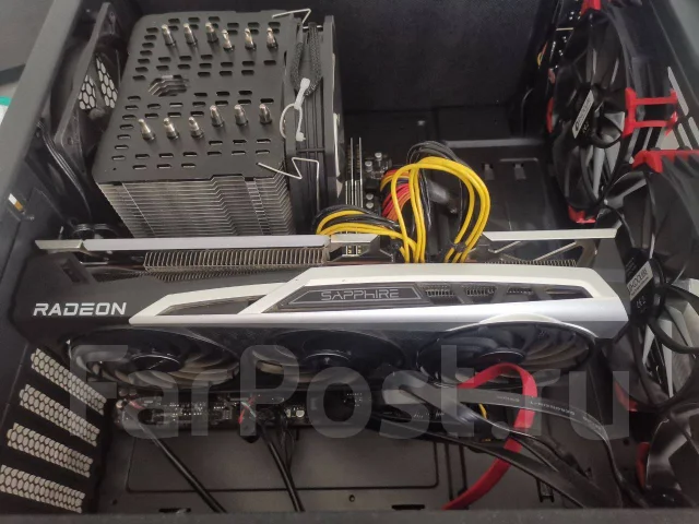 Radeon RX 6700 XT ����